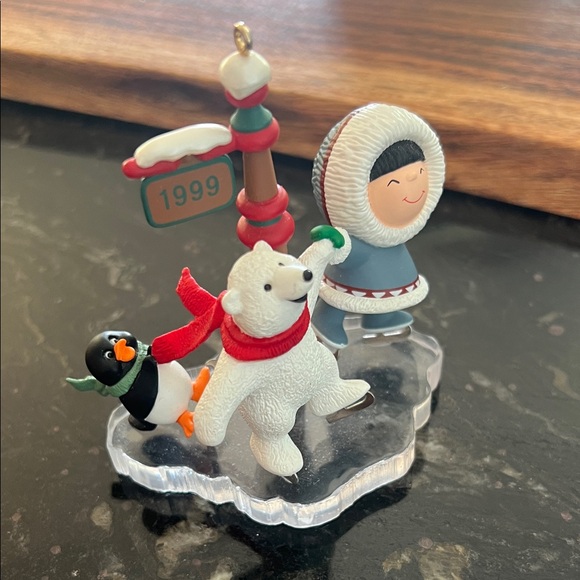 Vintage Hallmark Frosty Friends 1999 #20 Holiday Ornament - Picture 9 of 13